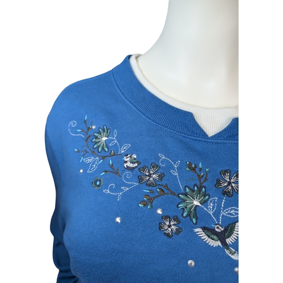 Vintage Embroidered Bird & Floral Sweatshirt in Cobalt Blue (Women’s L) - Picture 2 of 7